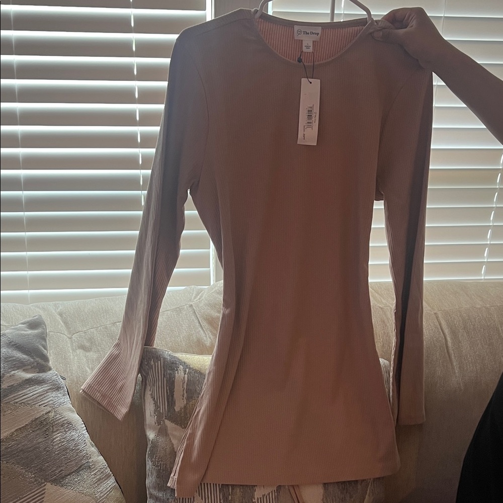 Chic Blush Long-Sleeve Mini Dress